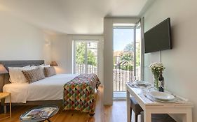 Inside Porto Apartments - Pinheiro